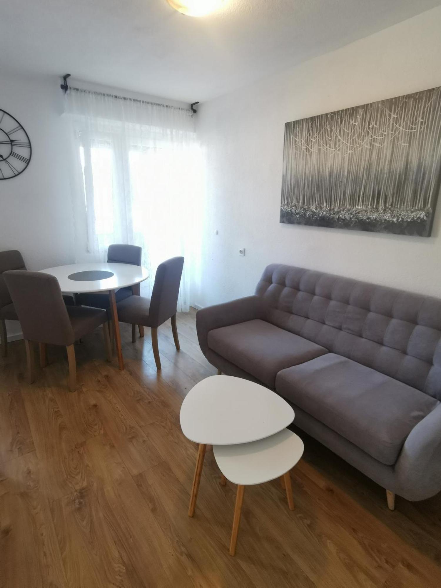 Apartment Tonio - Right On The Main Square Gospic Bagian luar foto