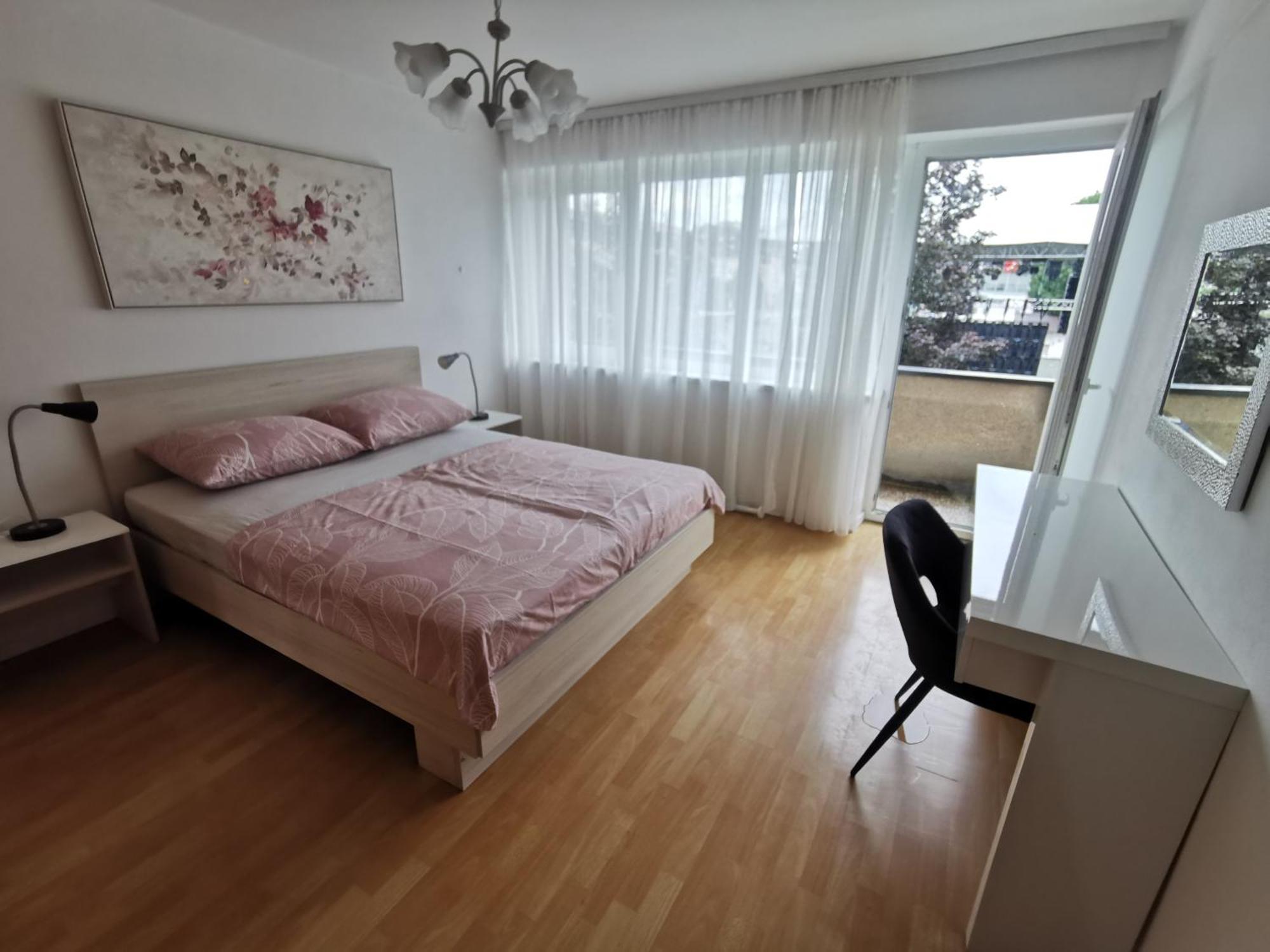 Apartment Tonio - Right On The Main Square Gospic Bagian luar foto