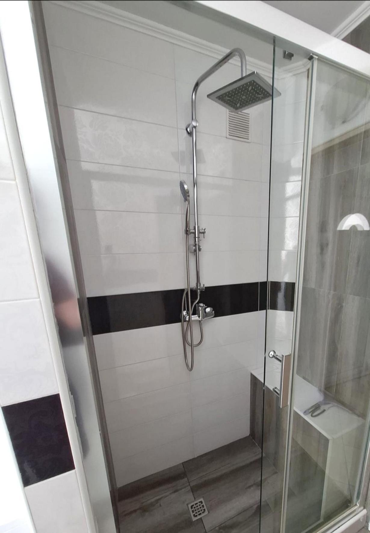 Apartment Tonio - Right On The Main Square Gospic Bagian luar foto